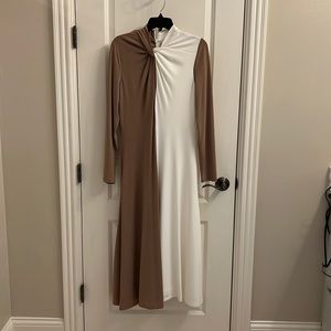 Halston 2022 Season Evening Gown 😍😍